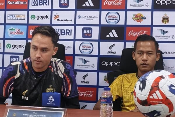 Paul Munster Ajak Pemain Berfokus dan Waspada Jelang Pertandingan Melawan Persis Solo