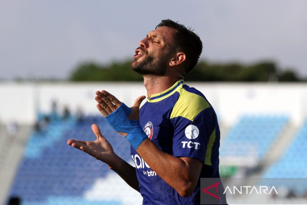 Arema: Transforming the Match Against Persib into a Moment of Revival