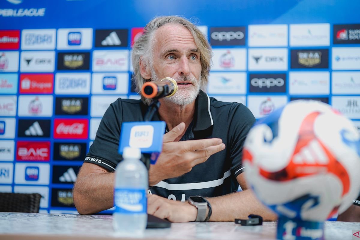 Tentu! Berikut adalah beberapa alternatif judul untuk "Jan Olde: Yakin Keseimbangan Jadi Kunci Pertandingan Dewa Lawan Persija":

1. "Jan Olde: Keseimbangan Sebagai Kunci Kemenangan Dewa di Pertandingan Melawan Persija"
2. "Jan Olde: Strategi Keseimbangan Penting Dalam Pertandingan Dewa Vs Persija"
3. "Keyakinan Jan Olde: Keseimbangan Akan Menentukan Laga Dewa dan Persija"
4. "Jan Olde: Mengandalkan Keseimbangan untuk Menghadapi Persija"
5. "Keseimbangan Menjadi Rahasia Jan Olde di Pertandingan Dewa Kontra Persija"

Semoga salah satu dari judul ini sesuai dengan yang Anda cari!